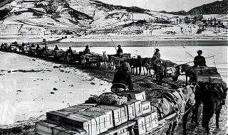 何晨光和伍千里是同一个人吗 伍千里真实存在吗