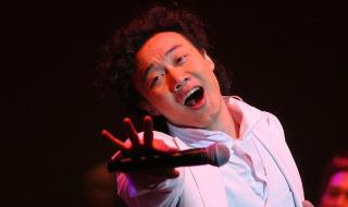 陈奕迅有首粤语歌,高潮部分是,喔吼吼~喔吼吼~ 好像是跟个男的合唱的,是什么歌啊 陈奕迅好听的粤语歌