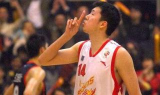 易建联第一次打cba 易建联第一次打cba